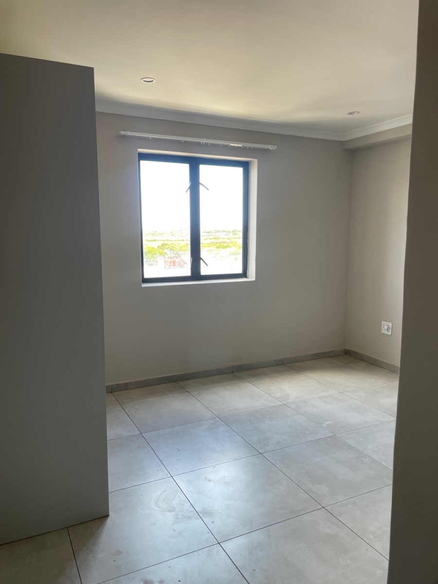 3 Bedroom Property for Sale in Parklands East Western Cape